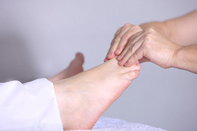 reflexzonentherapie-am-fuss